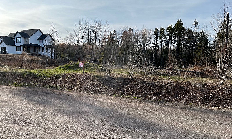 Building Lot For Sal...
