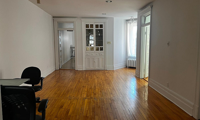 Immense Appartement ...