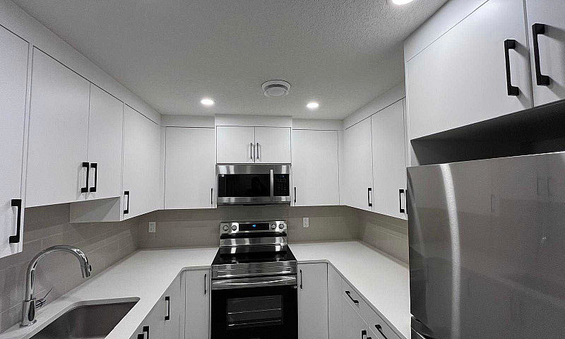 Brand New 2 Bed 1 Ba...