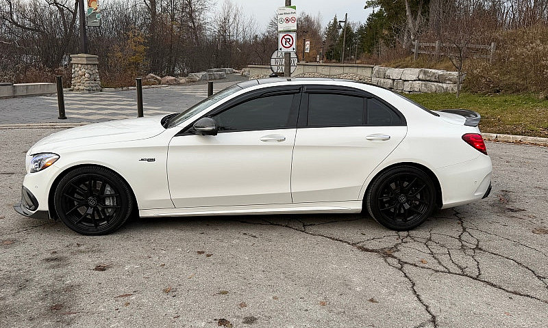 2017 Mercedes-Benz C...
