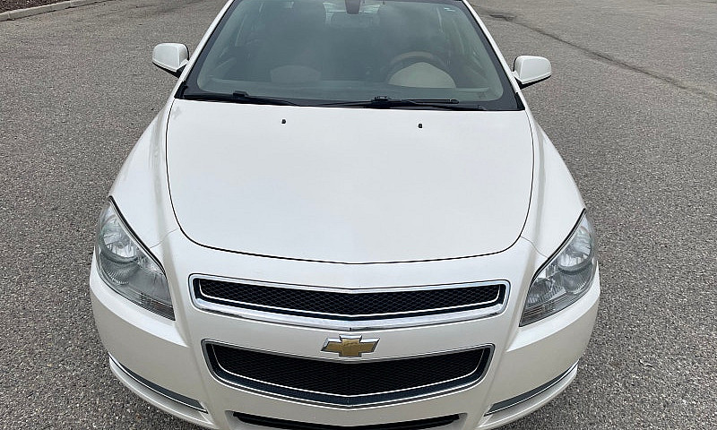 2011 Chevy Malibu Lt...