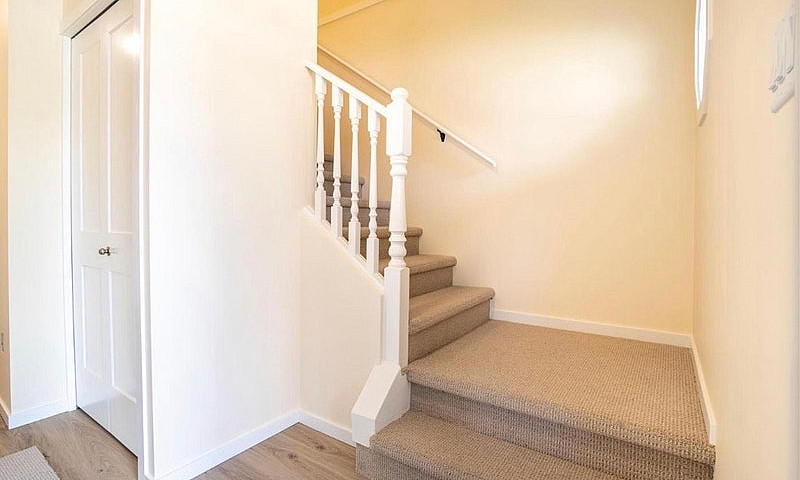 Townhouse For Rent $...