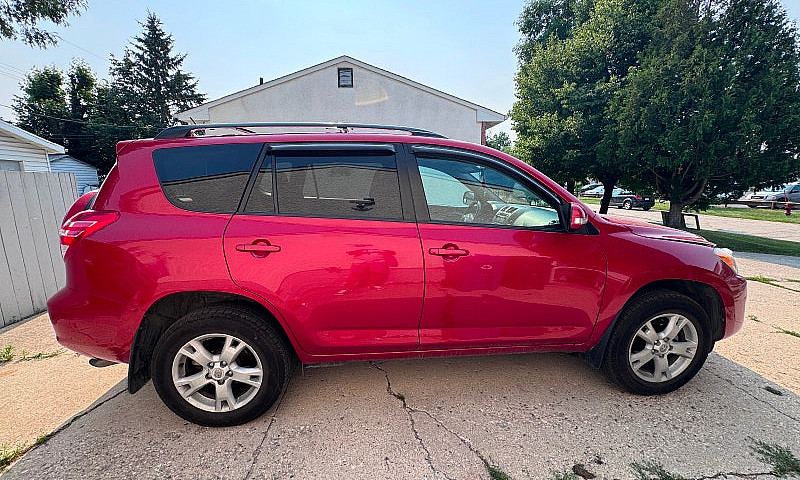 Toyota Rav4 2012...