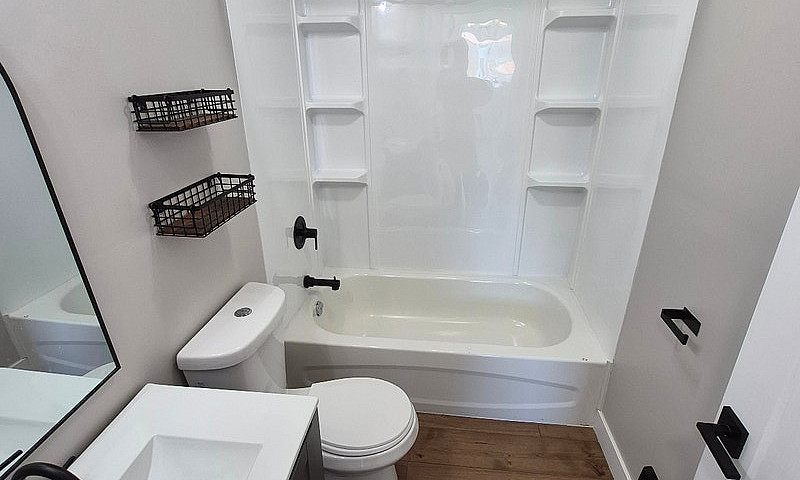 Renovated 3 Bed, 2 B...