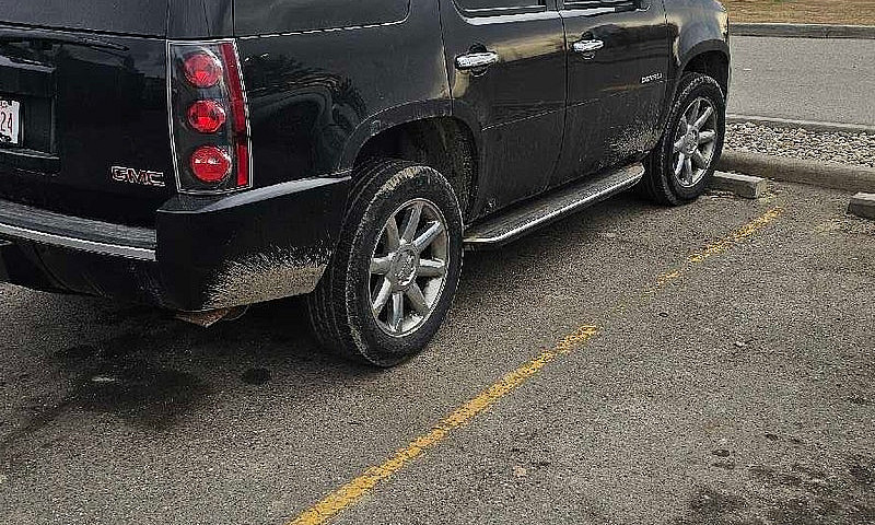 2008 Gmc Yukon Denal...