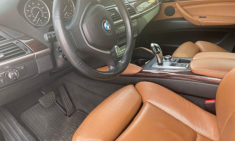 2011 Bmw X6...