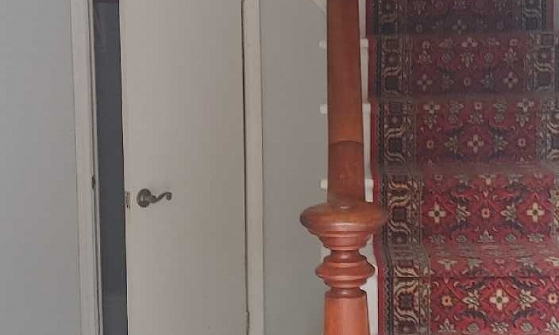 3 Bed, 1.5 Bath Town...