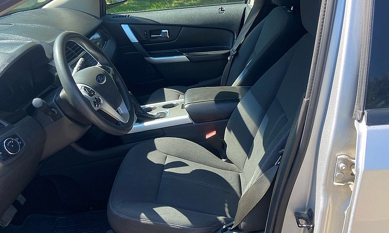 2011 Ford Edge...