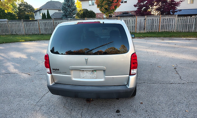 2009 Pontiac Montana...
