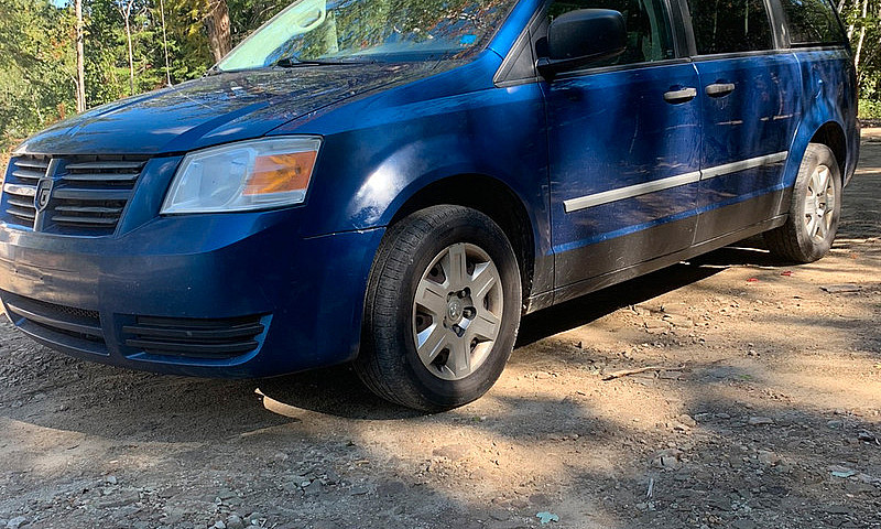 2010 Dodge Caravan 3...