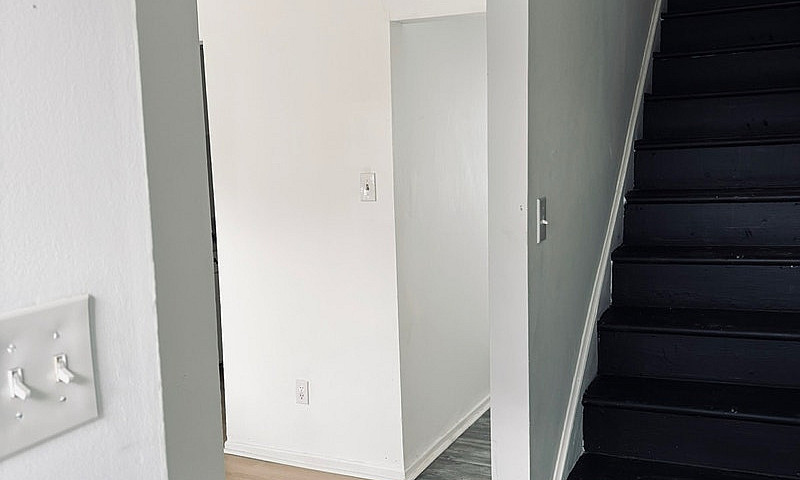 (4 & 3 Bedroom Units...