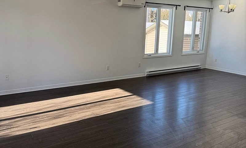 2 Beds 1 Bath Apartm...