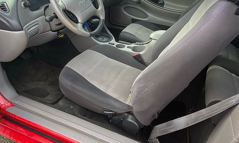 2002 Ford Mustang ...