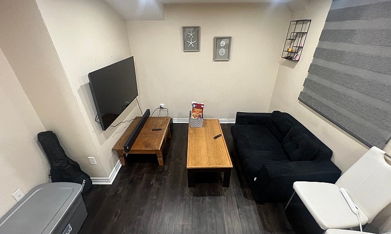 1 Bed 1 Bath Basemen...