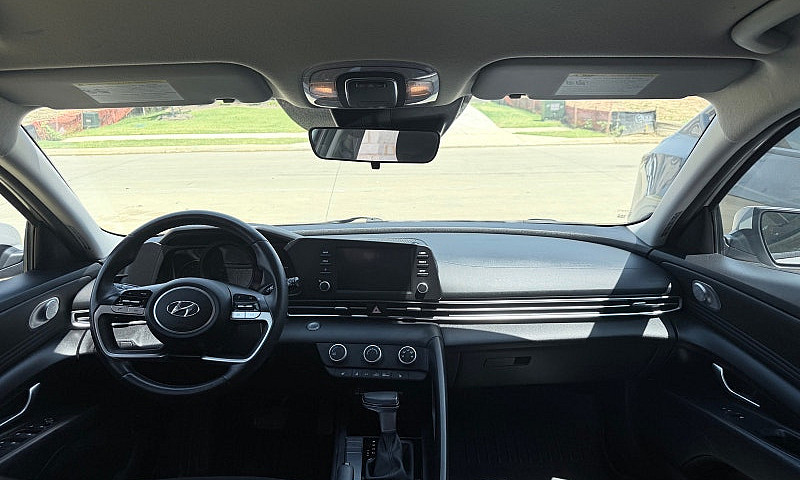  2022 Hyundai Elantr...