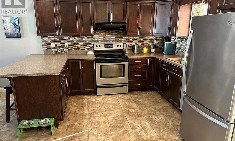 Beautiful Home, 60 C...