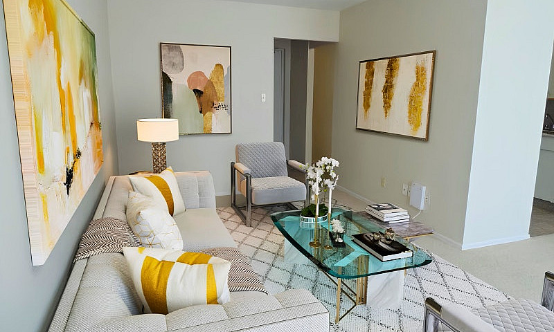 3 Bed 2 Bath Apt Sub...