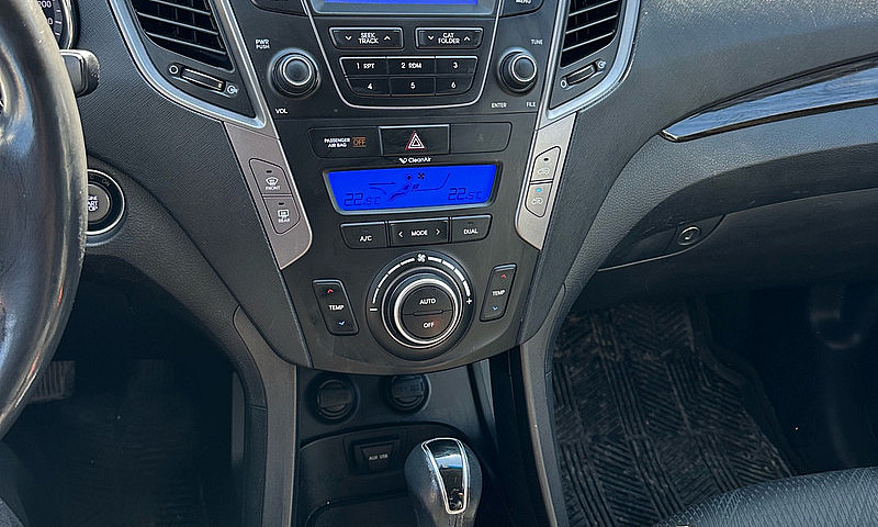 Hyundai Santa Fe...