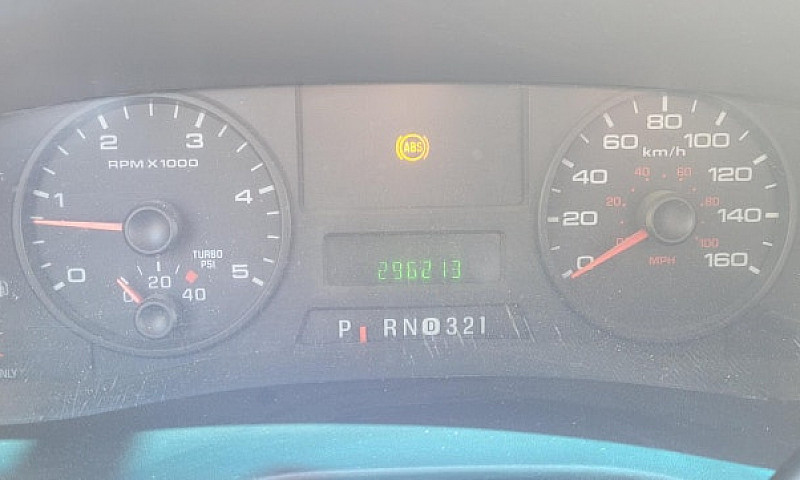 2005 Ford F350 Xlt...
