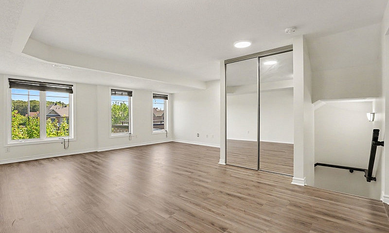 2-Bedroom + Den / Un...