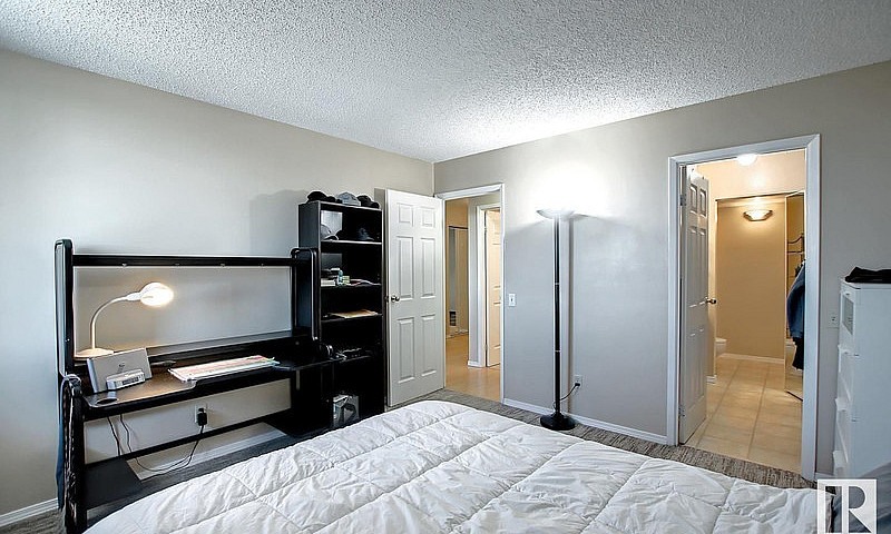 Upgraded Condo With ...