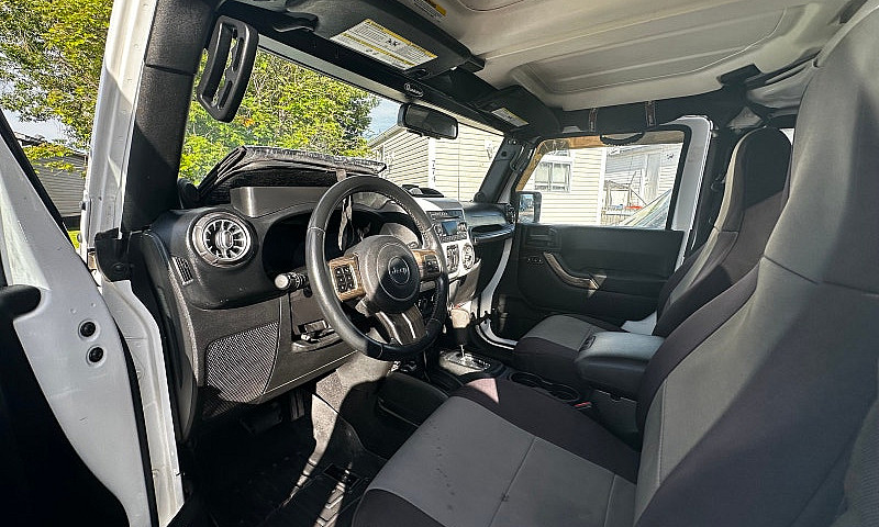 2013 Sahara Wrangler...