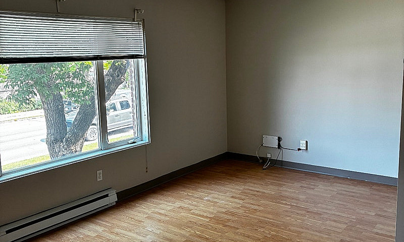 One-Bedroom Apartmen...