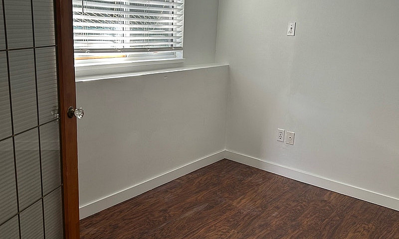 2 Bed, 1 Bath Baseme...