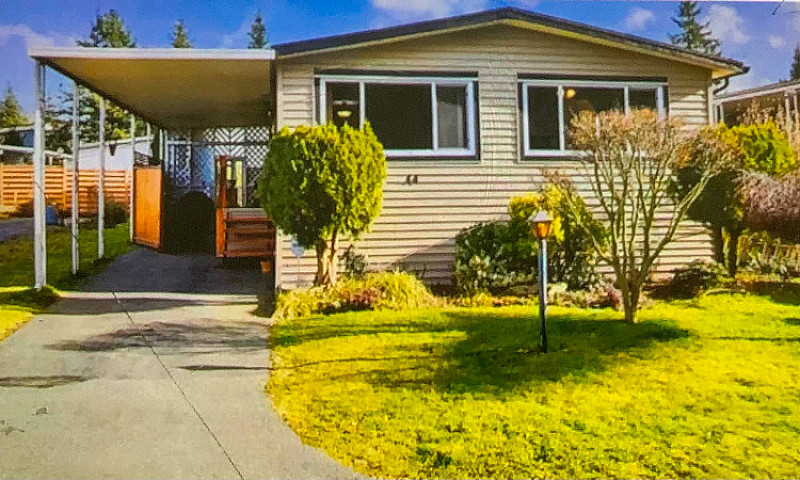 Move In Ready! Price...