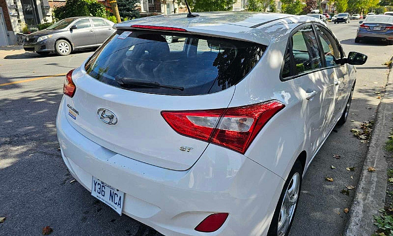 Hyunday Elantra Gt 2...