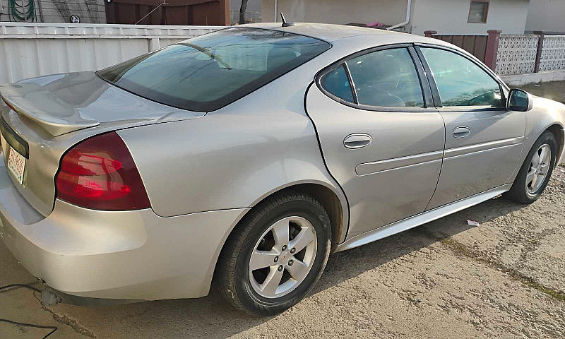 07 Pontiac Grand Pri...
