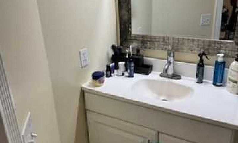 1 Bed 1 Bath Basemen...