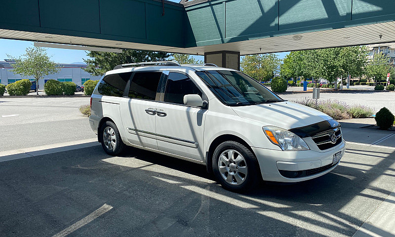 2007 Hyundai Entoura...