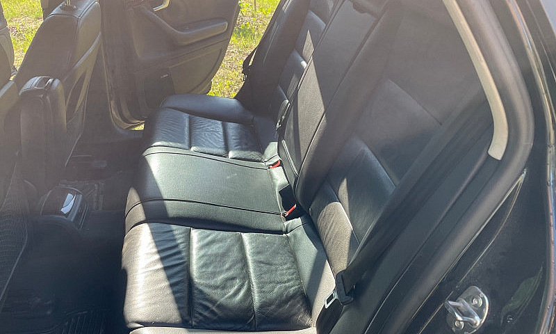 Audi Quatrro 4A 3.2L...