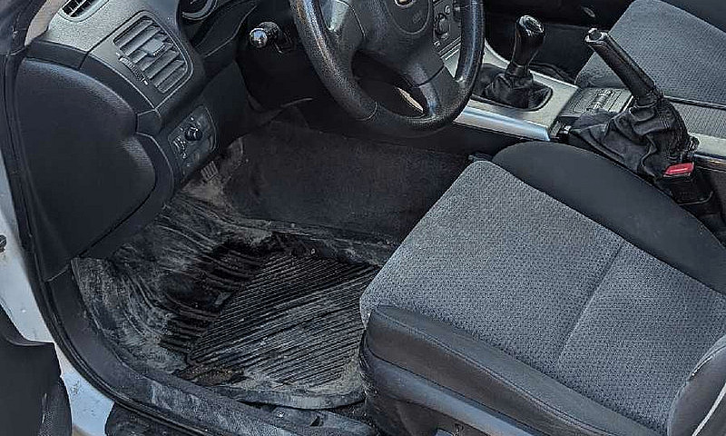 2005 Subaru Outback ...