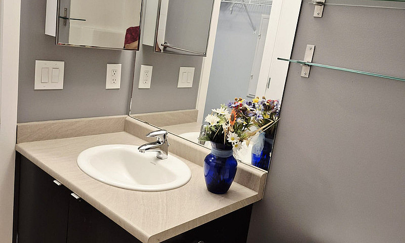 Condo 2 Bed And 2 Ba...
