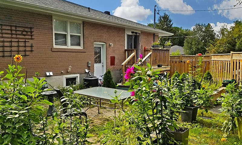 Newmarket 2 Bed +1 B...