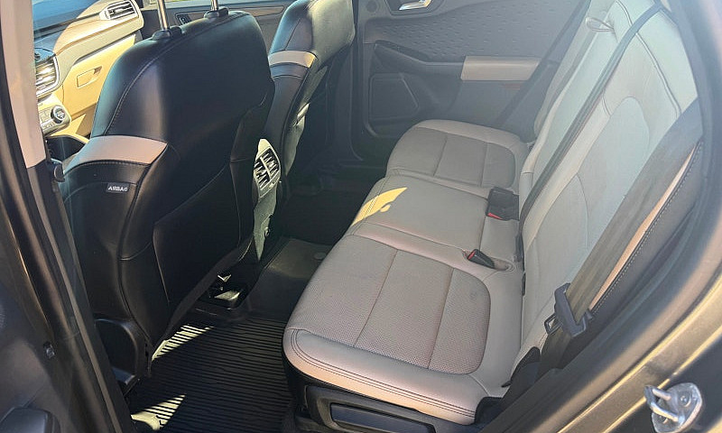 2020 Ford Escape Tit...