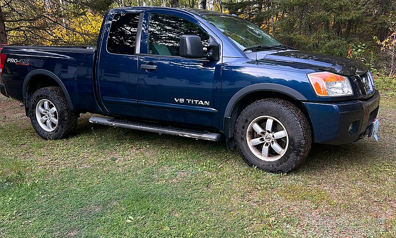 2009 Titan Pro-4X...