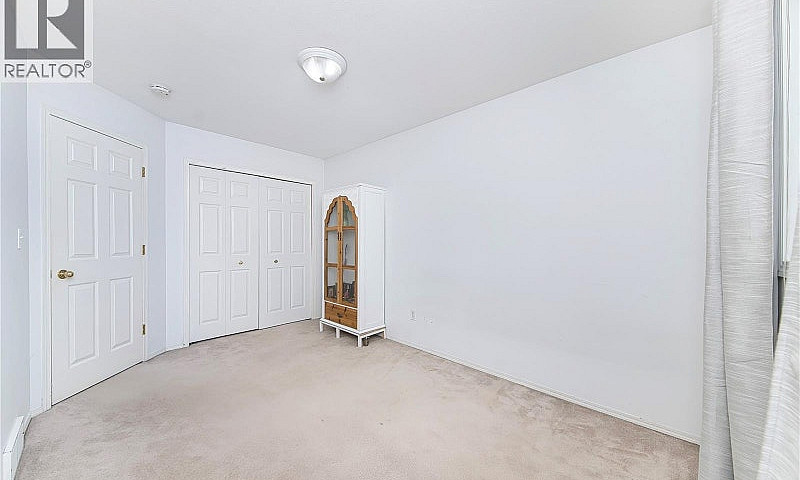 Condo For Sale In Mo...