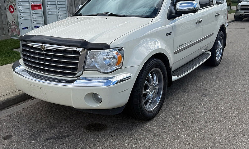 2008 Chrysler Aspen ...