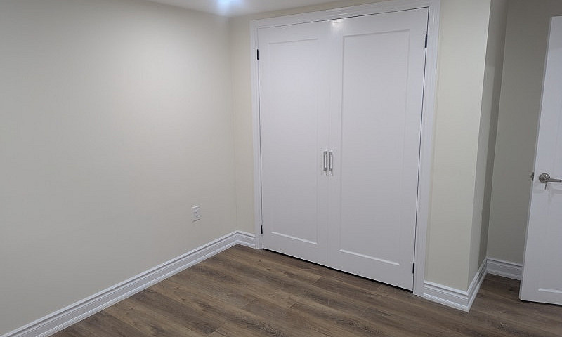 2 Bhk + Den | Legal ...