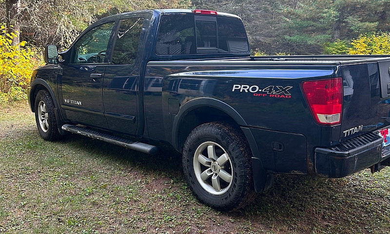 2009 Titan Pro-4X...