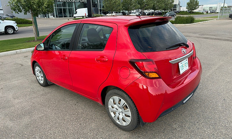 Toyota Yaris 2016 Le...