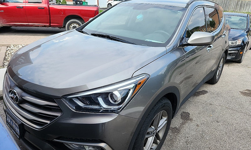 2017 Hyundai Santa F...