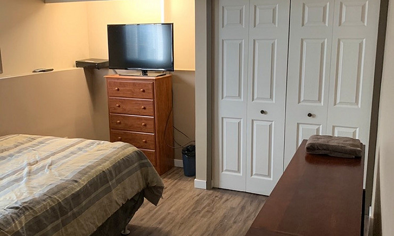 2 Bedroom Basement  ...