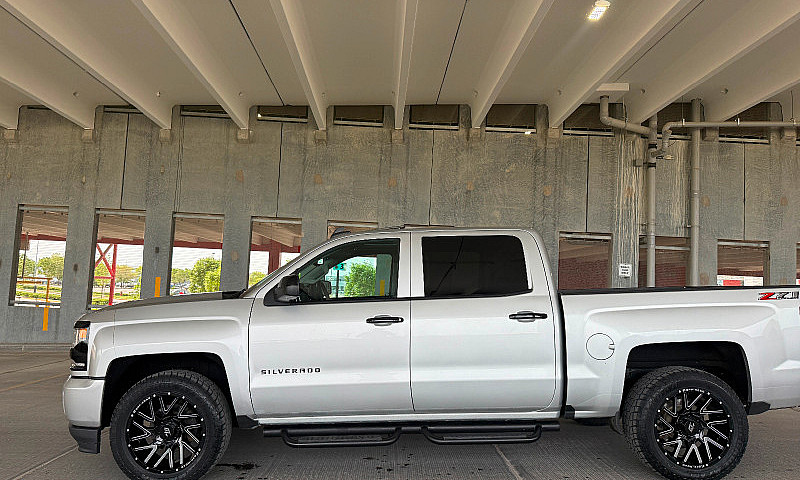 2018 Chevrolet Silve...