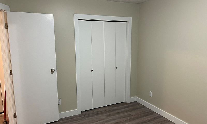 Spacious 2 Bedroom S...