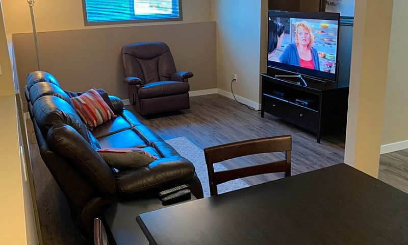 2 Bedroom Basement  ...