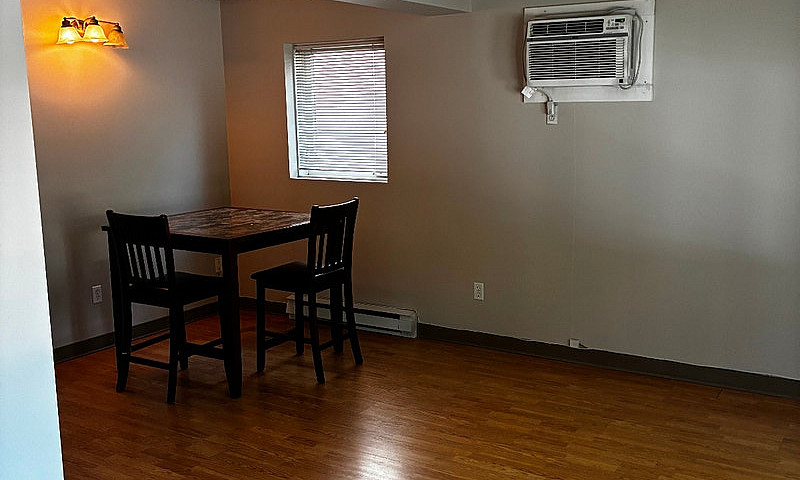 One-Bedroom Apartmen...